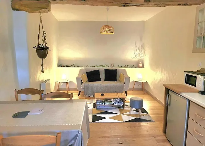 Hébergement de vacances Maison Typique Dans La Bastide Médiévale *