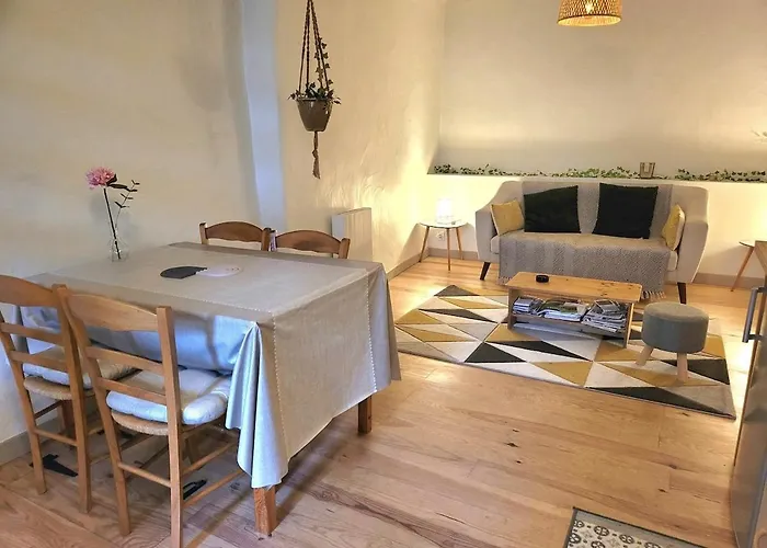 Maison Typique Dans La Bastide Médiévale