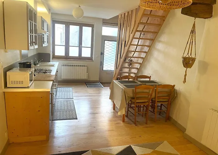 Hébergement de vacances Maison Typique Dans La Bastide Médiévale *